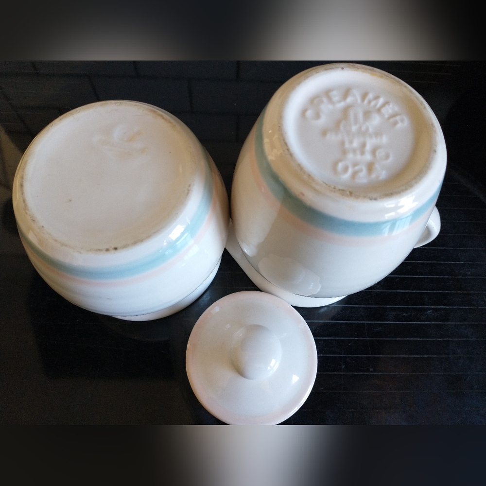 Pfaltzgraff Aura Creamer, Sugar Bowl & Shaker Set - Picture 2 of 10